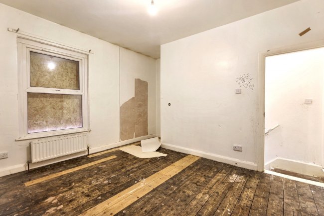 12 Gamble Street, Leigh, WN7 1BE 1