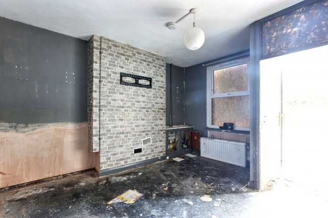 12 Gamble Street, Leigh, WN7 1BE 1