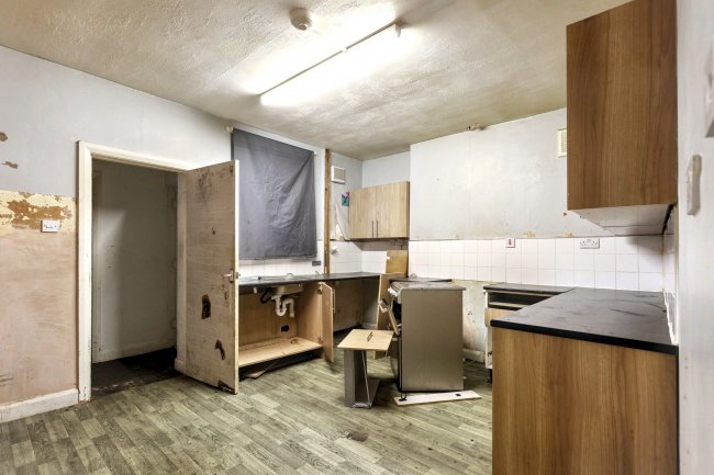 12 Gamble Street, Leigh, WN7 1BE 1