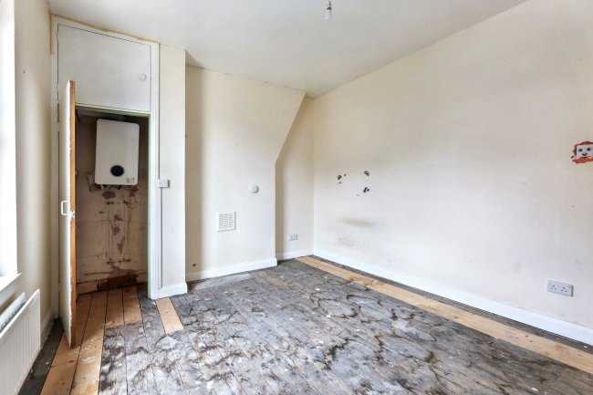 12 Gamble Street, Leigh, WN7 1BE 1