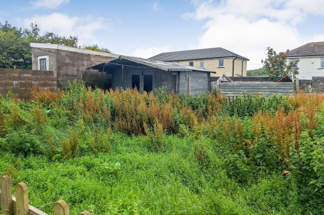 35 Salterbeck Road, Workington, Cumbria, CA14 5JJ 1