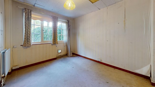 19 Eaton Drive, Kingston Upon Thames, Surrey, KT2 7RB 8