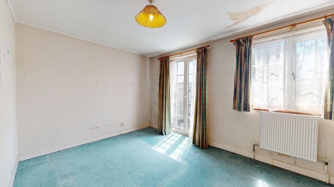 19 Eaton Drive, Kingston Upon Thames, Surrey, KT2 7RB 8