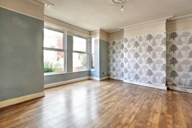 8 Mount Avenue, Liverpool, Merseyside, L20 6DT 10