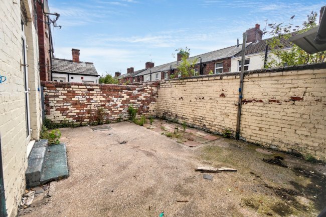 8 Mount Avenue, Liverpool, Merseyside, L20 6DT 10