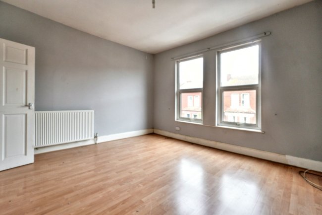 8 Mount Avenue, Liverpool, Merseyside, L20 6DT 10