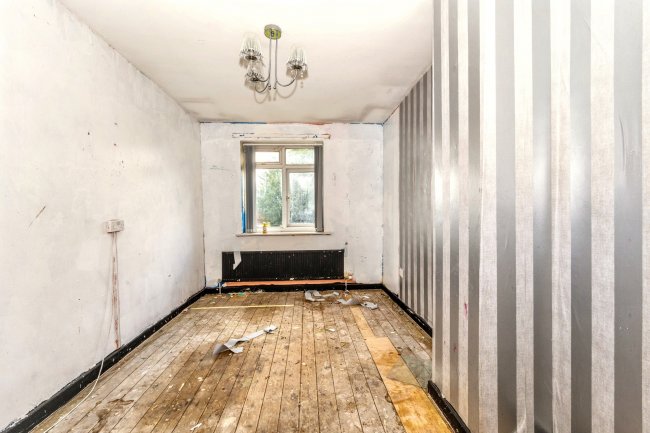 17 Millbeck Road, Middleton, Manchester, M24 4HZ 10