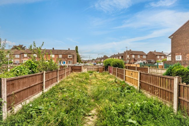 17 Millbeck Road, Middleton, Manchester, M24 4HZ 10