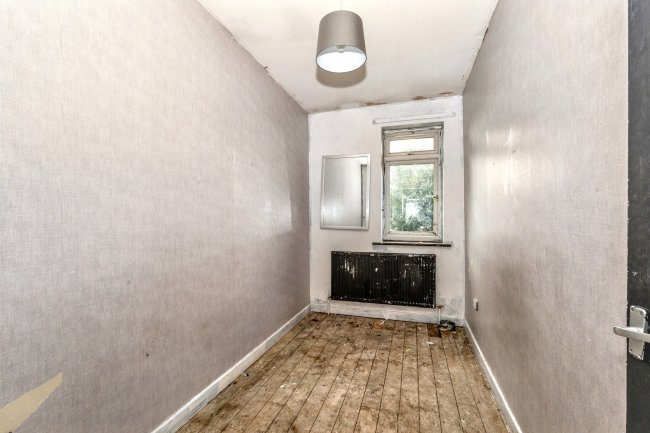 17 Millbeck Road, Middleton, Manchester, M24 4HZ 10