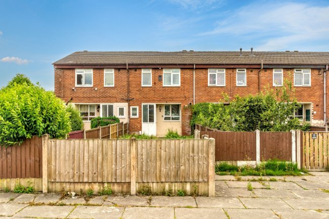 17 Millbeck Road, Middleton, Manchester, M24 4HZ 10