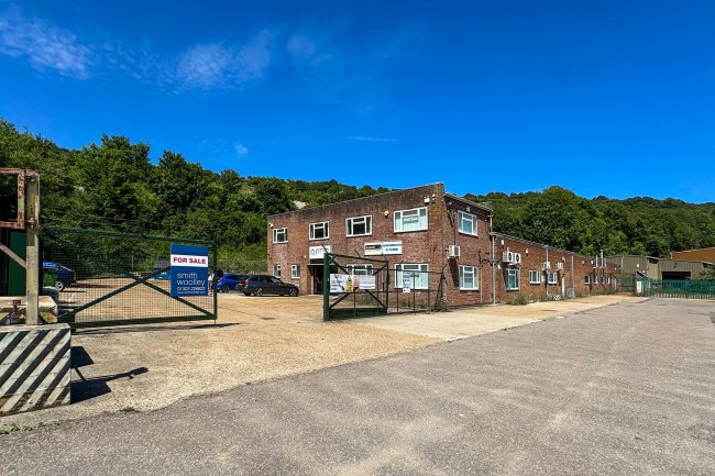 Hammond House, Poulton Close, Dover CT17 0HL 1