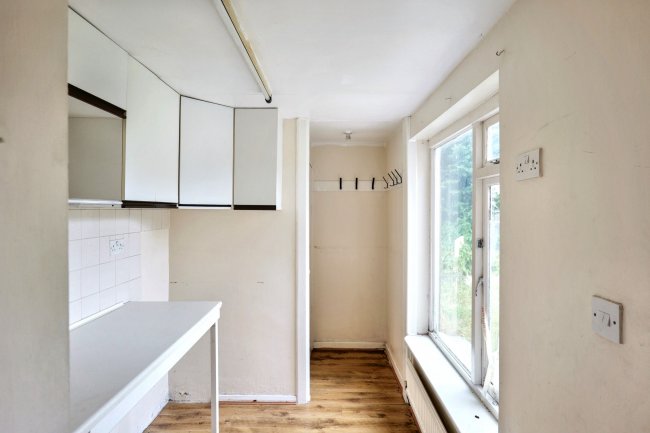 16 Berryfield Park, Melksham, Wiltshire, SN12 6ED 10