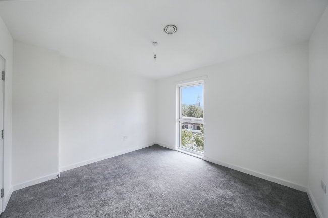 Flat 10, Denman House, 1 New Road, Feltham TW14 9AJ 8