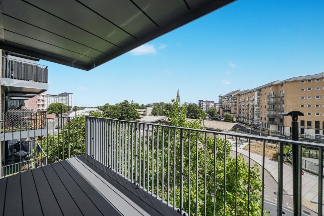 Flat 10, Denman House, 1 New Road, Feltham TW14 9AJ 8