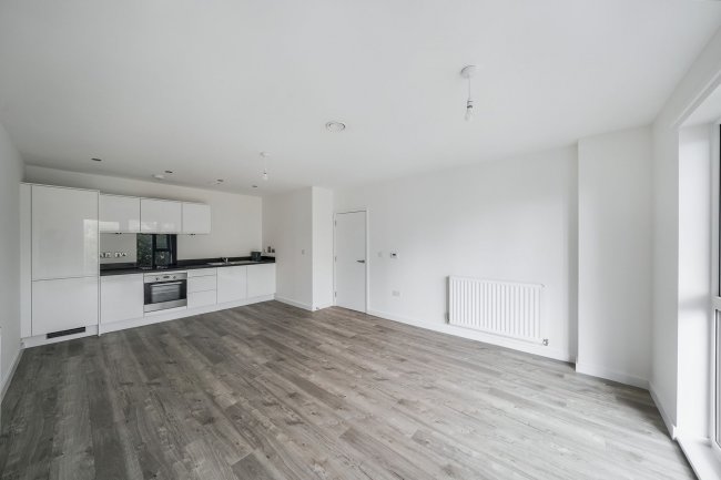 Flat 7, Denman House, 1 New Road, Feltham TW14 9AJ 1