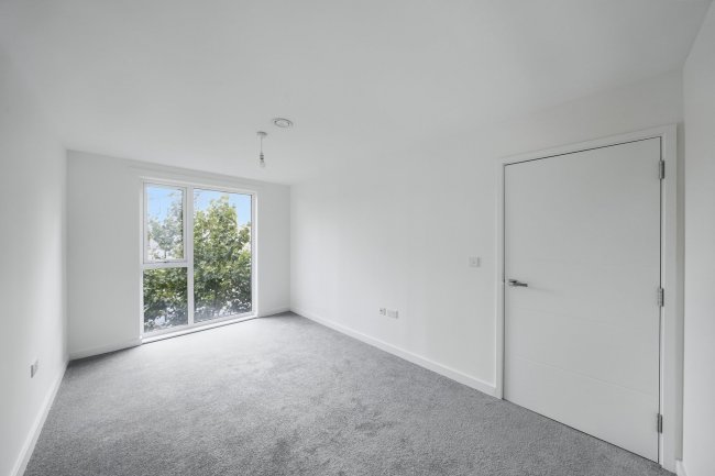 Flat 7, Denman House, 1 New Road, Feltham TW14 9AJ 1