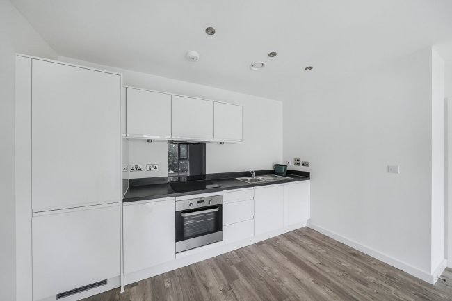 Flat 7, Denman House, 1 New Road, Feltham TW14 9AJ 1