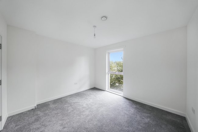 Flat 7, Denman House, 1 New Road, Feltham TW14 9AJ 1