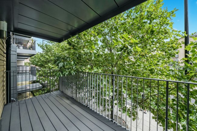 Flat 4, Denman House, 1 New Road, Feltham TW14 9AJ 10