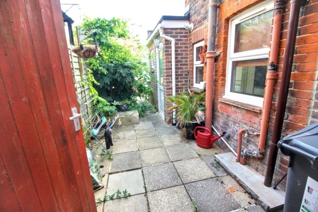 12 Hectorage Road, Tonbridge, Kent TN9 2DP 3