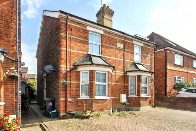 12 Hectorage Road, Tonbridge, Kent TN9 2DP 3