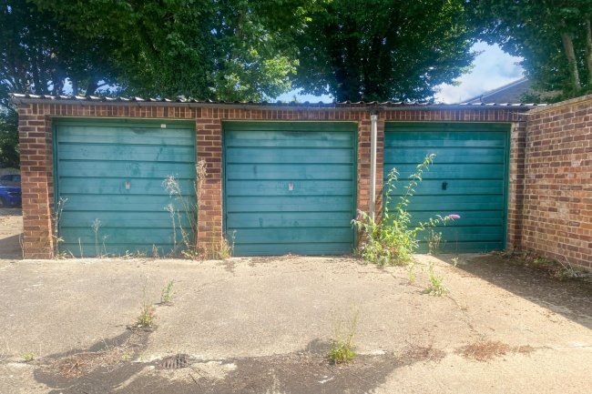 Garage Block next to Lismore Court, Kingston Road, Staines Upon Thames, TW18 1AU 4