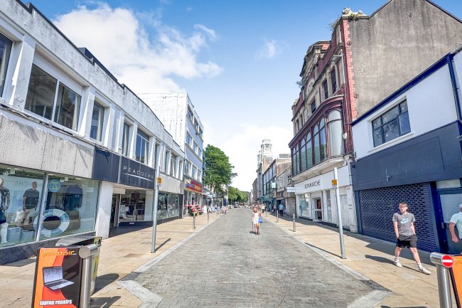 21 Oxford Street, Swansea, SA1 3AQ 5