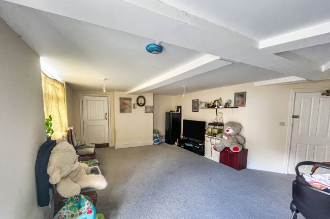 2 Norfolk Street, Worksop, S80 1LF 5