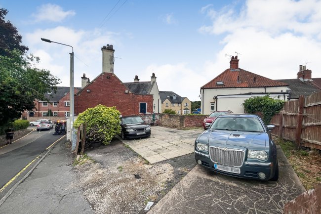 2 Norfolk Street, Worksop, S80 1LF 5