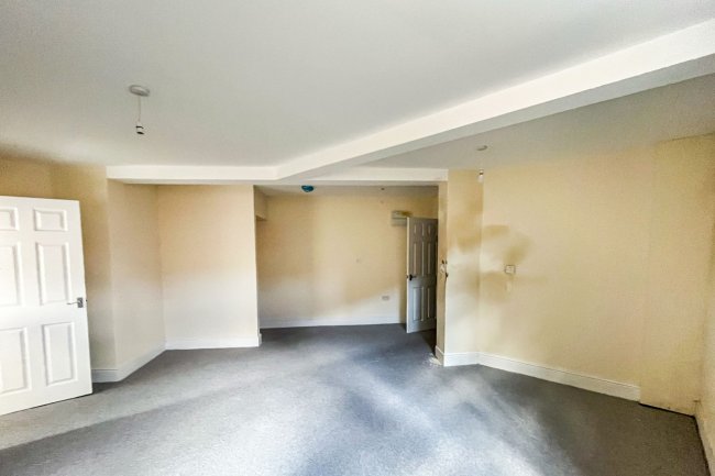 2 Norfolk Street, Worksop, S80 1LF 5