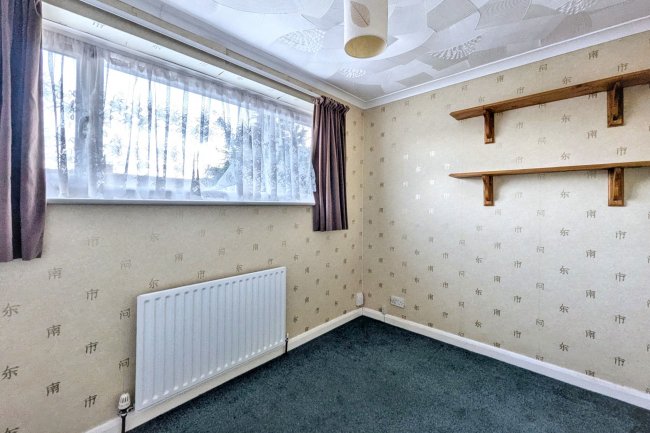 25 Linstead Road, Farnborough, Hampshire, GU14 9HH 6