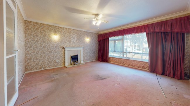 12 Boston Court, Christchurch Park, Sutton, Surrey, SM2 5TJ 3