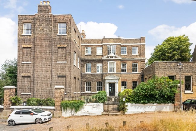4 Point House, Greenwich, London, SE10 8QR 3