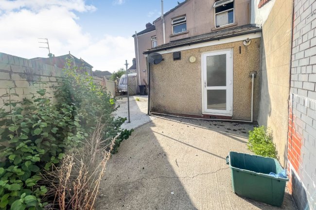 FT 2, 49 Roseberry Road, Redfield, Bristol, BS5 9QD 4