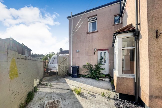 FT 2, 49 Roseberry Road, Redfield, Bristol, BS5 9QD 4