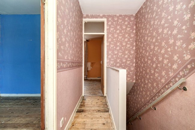 9 Garston Street, Bury, Lancashire BL9 6EW 7