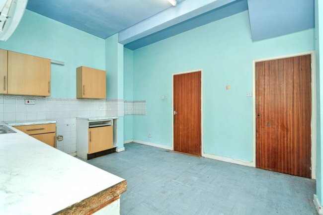 9 Garston Street, Bury, Lancashire BL9 6EW 7