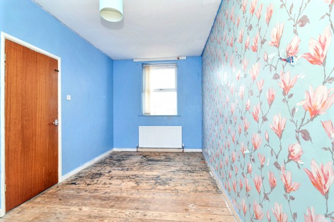 9 Garston Street, Bury, Lancashire BL9 6EW 7