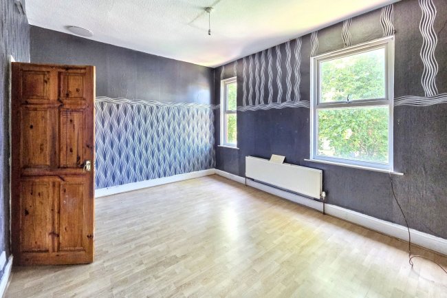 33 Birch Lane, Manchester, M13 0NW 9