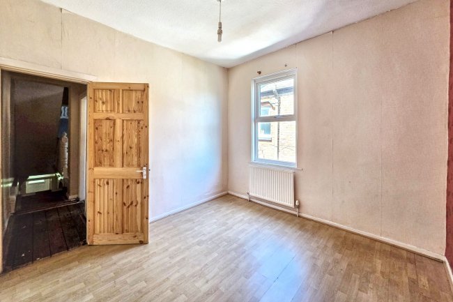 33 Birch Lane, Manchester, M13 0NW 9