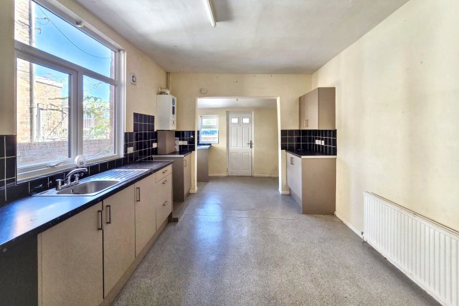 33 Birch Lane, Manchester, M13 0NW 9