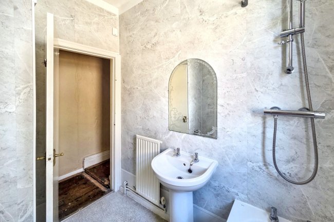 33 Birch Lane, Manchester, M13 0NW 9