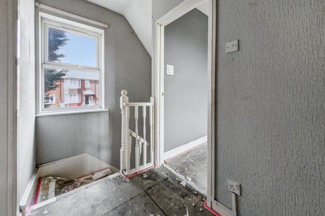 45 Heathfield Crescent, Newcastle Upon Tyne, Tyne And Wear, NE5 3HA 4