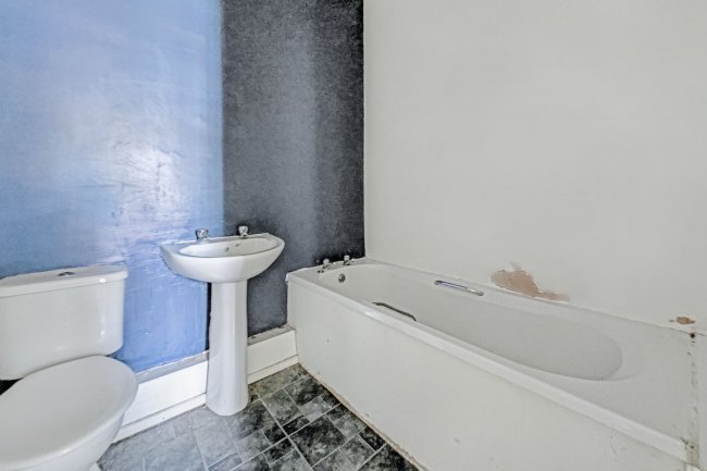 45 Heathfield Crescent, Newcastle Upon Tyne, Tyne And Wear, NE5 3HA 4