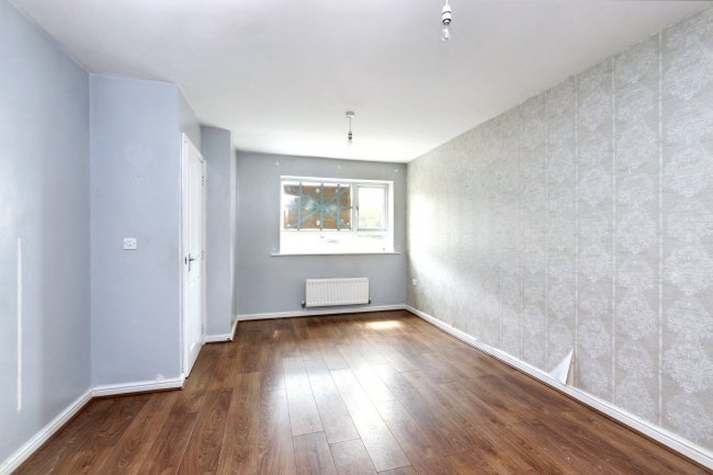 12 Kenninghall Road, Sheffield, South Yorkshire, S2 3WG 5