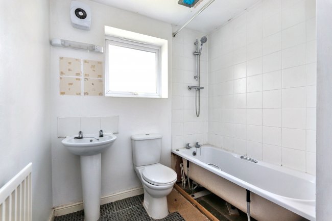 12 Kenninghall Road, Sheffield, South Yorkshire, S2 3WG 5