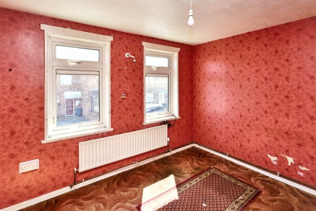 3 Bowland Road, Woodford Green, IG8 7LX 5