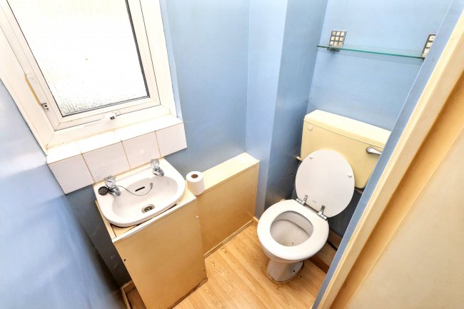 3 Bowland Road, Woodford Green, IG8 7LX 5