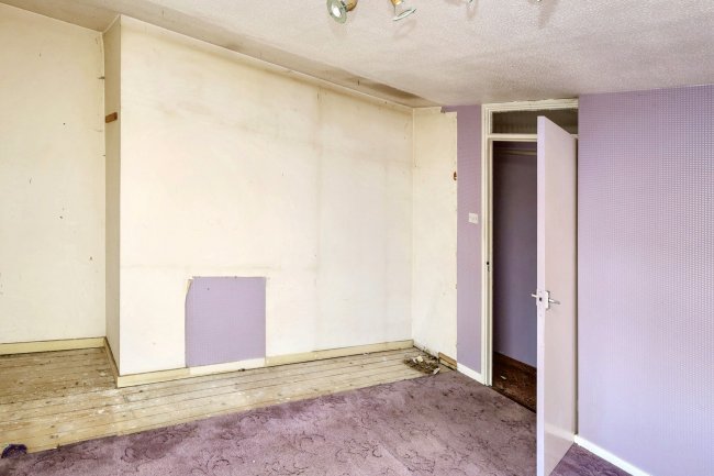 3 Bowland Road, Woodford Green, IG8 7LX 5