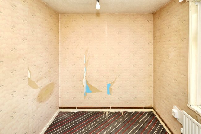 3 Bowland Road, Woodford Green, IG8 7LX 5